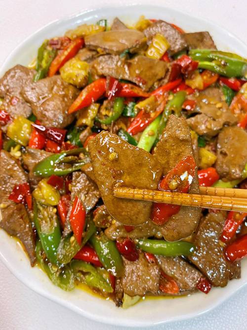 湘味盎然，猪肝小炒,一场味蕾与视觉的盛宴(湘菜小炒猪肝图片真实) 湘味盎然，猪肝小炒,一场味蕾与视觉的盛宴(湘菜小炒猪肝图片真实) 饮食拾萃