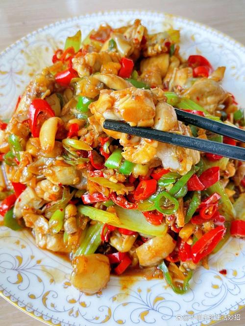 湘菜经典之作_家常炒牛蛙的美味诱惑(炒牛蛙家常做法 湘菜图片) 湘菜经典之作_家常炒牛蛙的美味诱惑(炒牛蛙家常做法 湘菜图片) 饮食拾萃