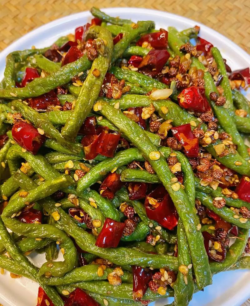 湘菜豆角的魅力,传统与创新相结合的美食之旅(湘菜豆角做法视频大全) 湘菜豆角的魅力,传统与创新相结合的美食之旅(湘菜豆角做法视频大全) 饮食拾萃