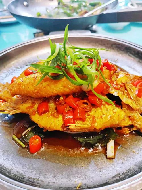 湘菜铁板臭鳜鱼,一场味蕾的盛宴(湘菜铁板臭鳜鱼做法视频) 湘菜铁板臭鳜鱼,一场味蕾的盛宴(湘菜铁板臭鳜鱼做法视频) 饮食拾萃