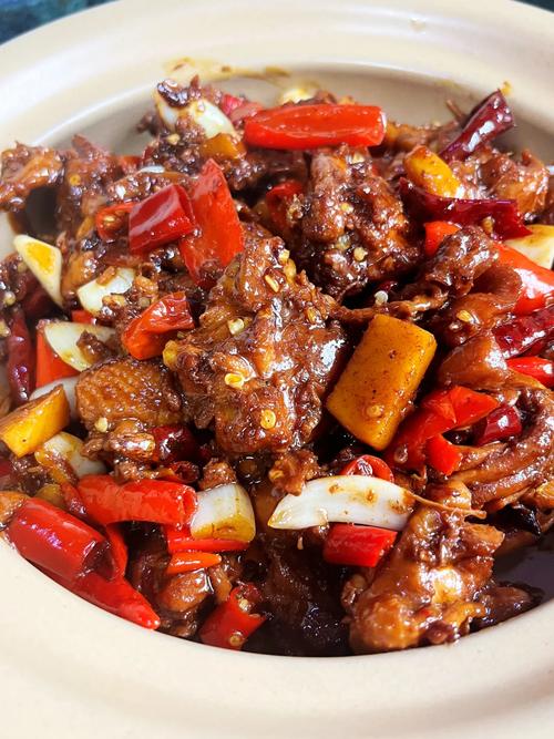 湘菜香辣土鸡,传承湘韵，品味土鸡之美(湘菜香辣土鸡的做法) 湘菜香辣土鸡,传承湘韵，品味土鸡之美(湘菜香辣土鸡的做法) 饮食拾萃