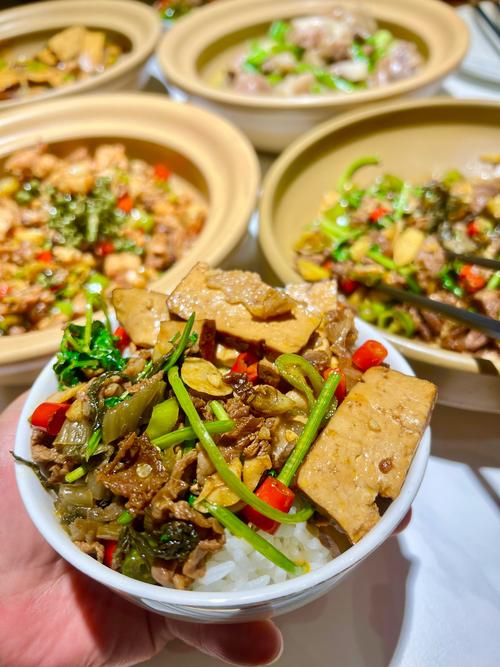 湘菜鸡肉炖补药,传承匠心，滋补养生两不误(湘菜鸡肉炖补药做法窍门) 湘菜鸡肉炖补药,传承匠心，滋补养生两不误(湘菜鸡肉炖补药做法窍门) 饮食拾萃