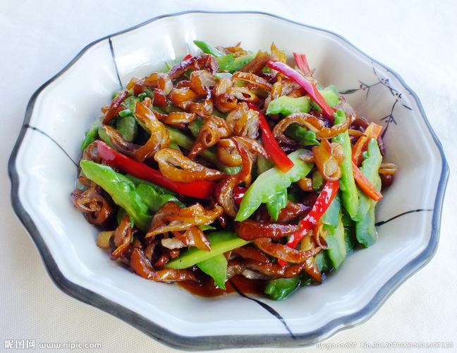 湘韵腊肠炒苦瓜,味蕾上的湘菜风情(腊肠炒苦瓜湘菜图片) 湘韵腊肠炒苦瓜,味蕾上的湘菜风情(腊肠炒苦瓜湘菜图片) 饮食拾萃