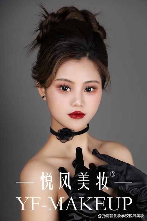 丰彩时尚美妆,引领潮流，诠释美妆艺术新境界 丰彩时尚美妆,引领潮流，诠释美妆艺术新境界 服饰装扮